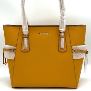 Michael Kors Voyager EW Tote Bag Leather Marigold